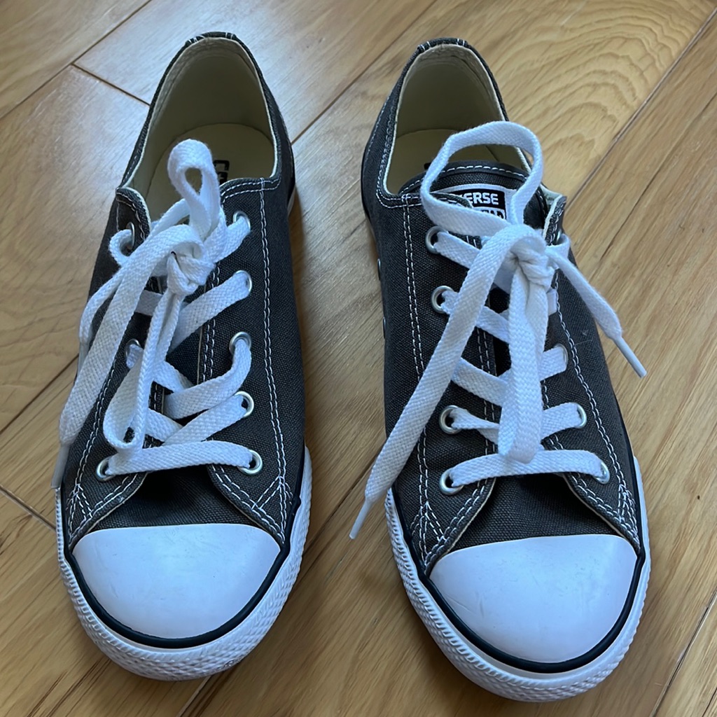 Gray Converse Size 8 Euc